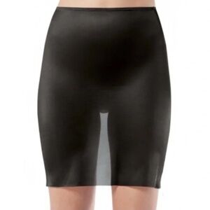 NWT Spanx Skinny Britches Black Skort Shaper Slip Size SMALL